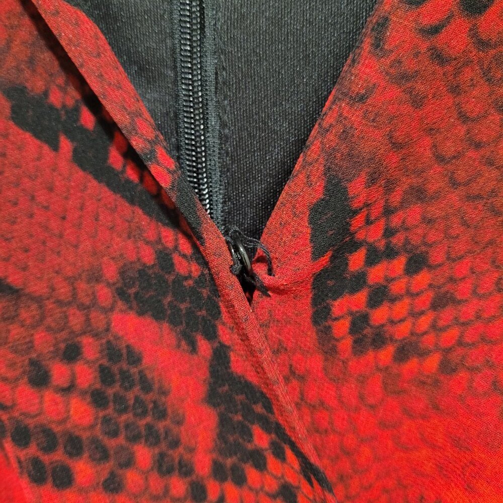 Calvin Klein Womens Dress Size 4 Wrap V neck Midi Red and Black Snake Print - Picture 8 of 10